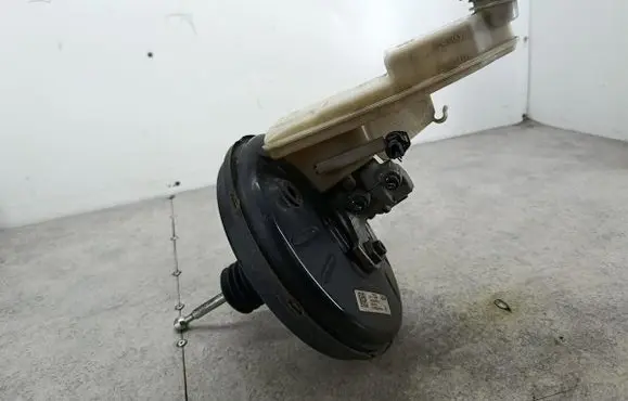 Opel Astra K Brake booster 39177534