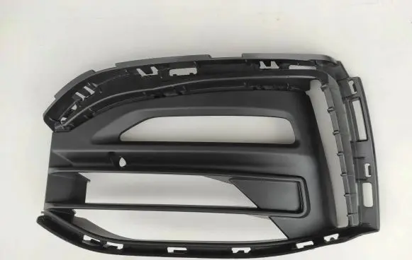 BMW 1 F40 Front bumper lower grill 7459715