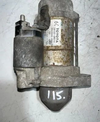 Toyota Avensis T250 Starter motor 28100