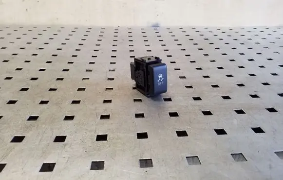Traction control (ASR) switch