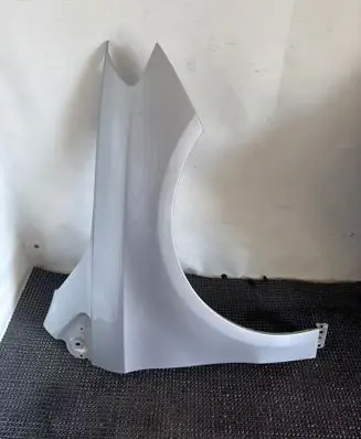 Mercedes-Benz B W246 W242 Fender 761