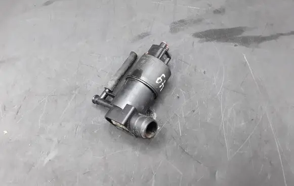 Toyota Verso Headlight washer pump 853300F020