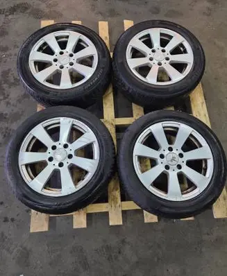 Mercedes-Benz C W204 R16 alloy rim A2044011102