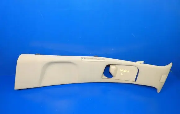 Mercedes-Benz S W221 (B) pillar trim (top)