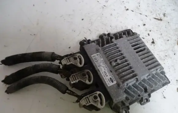 Ford Focus Engine control unit/module 12A650