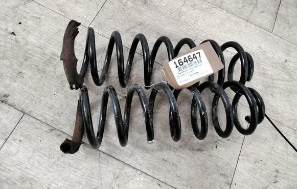 Mercedes-Benz Vito Viano W638 Rear coil spring