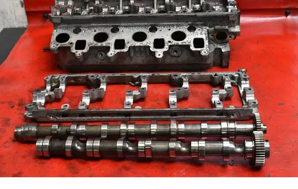 Volkswagen PASSAT CC Engine head 03L103373J