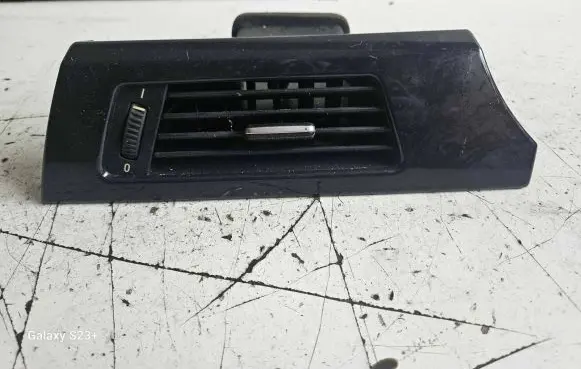 BMW 3 E90 E91 Dash center air vent grill 642291304599 14482110