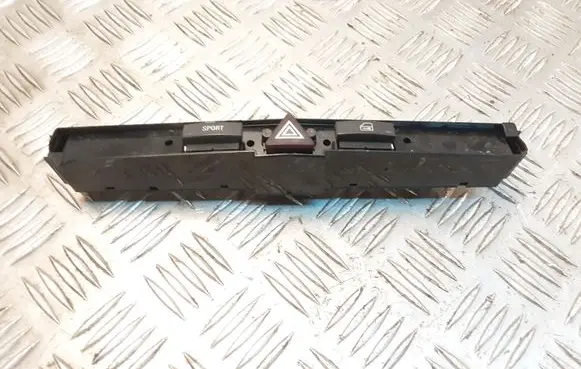 Opel Astra H Hazard light switch