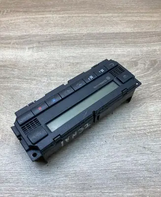 Volkswagen PASSAT B5 Climate control unit 9341706004