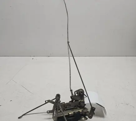 Land Rover Discovery Front door lock