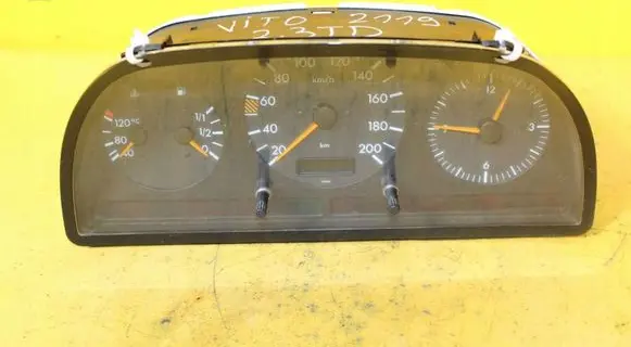 Mercedes-Benz Vito Viano W638 Speedometer (instrument cluster)