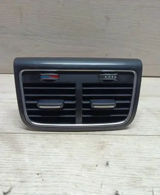 Audi A4 S4 B8 8K Rear air vent grill 8K0819203H