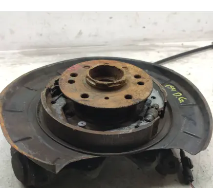 Mercedes-Benz R W251 Rear wheel hub spindle/knuckle A2514200285 007400325B