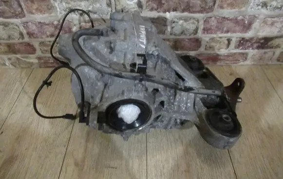 Infiniti M Y51 Rear axle beam with reductor 