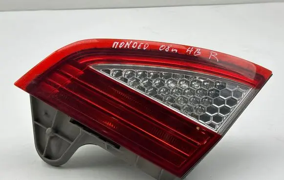Ford Mondeo MK IV Tailgate rear/tail lights 7S7113A602