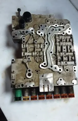 Audi Q5 SQ5 Transmission gearbox valve body 1087427124
