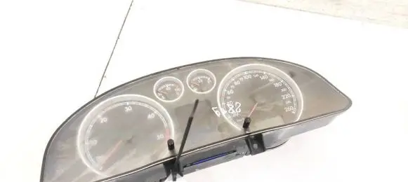 Volkswagen PASSAT B5.5 Speedometer (instrument cluster) 110080198019