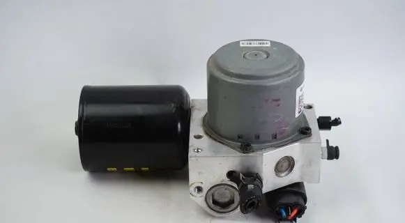 Hyundai Ioniq ABS Pump 58600G2300