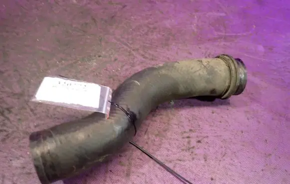 Toyota Yaris Intercooler hose/pipe