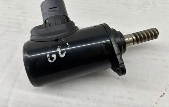 BMW X3 G01 Turbo solenoid valve 8652738