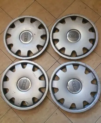 Audi A6 S6 C5 4B R16 wheel hub/cap/trim 4B0601147C PA66M15