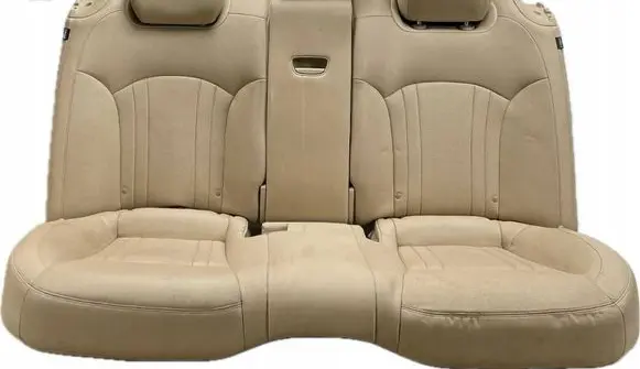Hyundai Genesis Second row seats CGE433Q45345