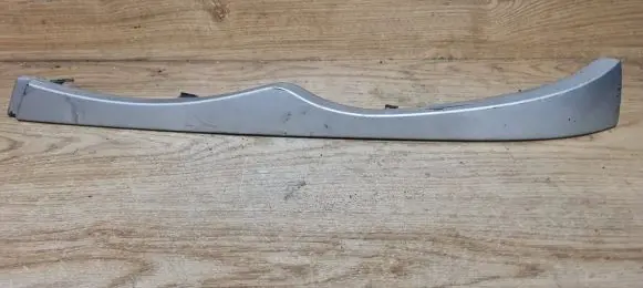 Under headlight/headlamp trim