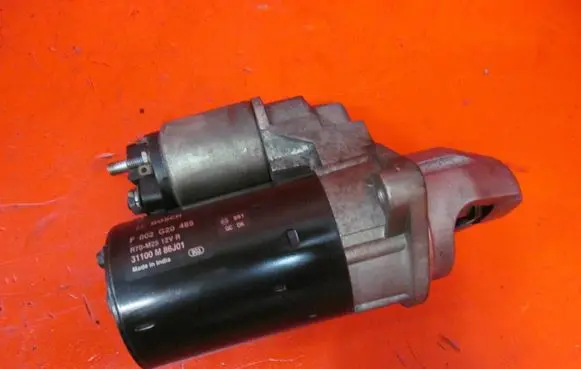 Suzuki Swift I Starter motor 31100M86J01 F002G20485