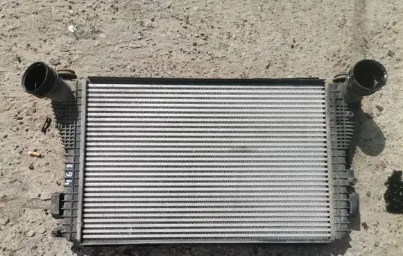 Volkswagen Golf Plus Intercooler radiator 1KO145803L