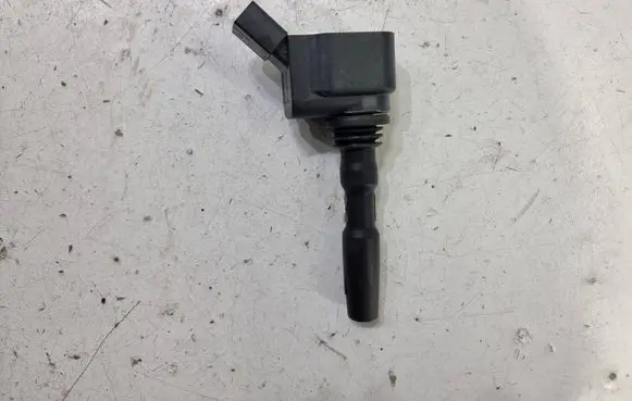 Audi Q3 8U High voltage ignition coil 04E905110E 77300006 625F11604