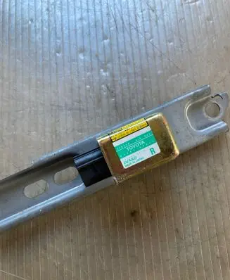 Lexus RX 300 Airbag deployment crash/impact sensor 8986048020 1878000710