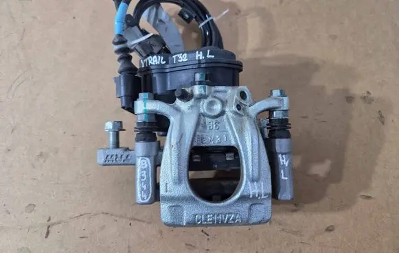 Nissan X-Trail T32 Rear brake caliper CLE11VZA