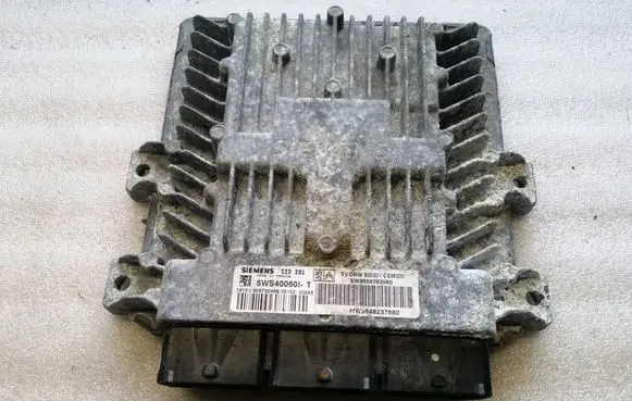 Peugeot 607 Engine control unit/module 9658763980 5WS40060LT