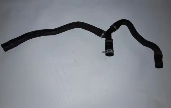 Ford Focus Air intake hose/pipe AV618C351DB