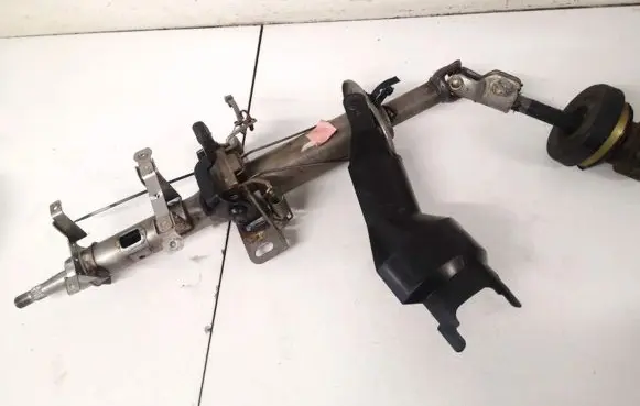 Nissan Almera N16 Steering wheel axle