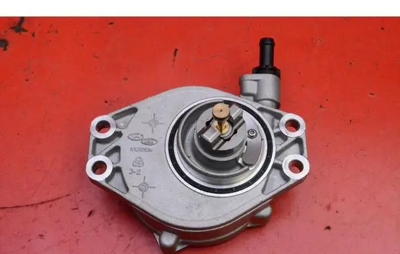 KIA Sportage Vacuum pump 288102M830