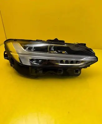 Volvo S90, V90 Headlight/headlamp 32342469