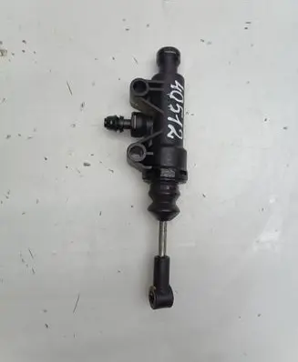Mercedes-Benz C AMG W203 Clutch master cylinder A2032900212