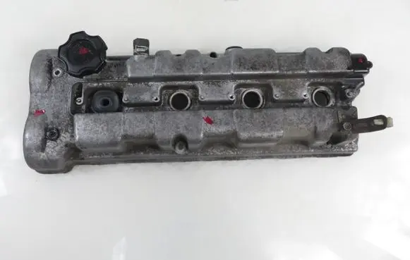 Suzuki Grand Vitara I Rocker cam cover 