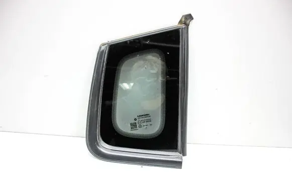 Rear side window