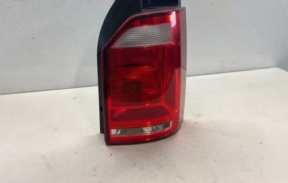 Volkswagen Transporter - Caravelle T6 Rear/tail lights 7E0945096AD