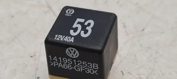 Volkswagen Golf III Other relay 141951253B