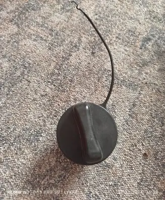 Nissan Qashqai Fuel tank filler cap 3524