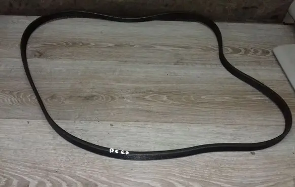 Volvo XC70 Alternator belt 