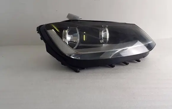 Volkswagen Sharan Headlight/headlamp 7N1941006