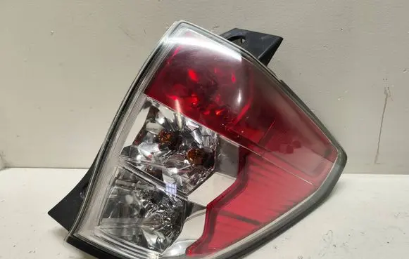 Subaru Forester SH Rear/tail lights 22020046 22020048 RS102