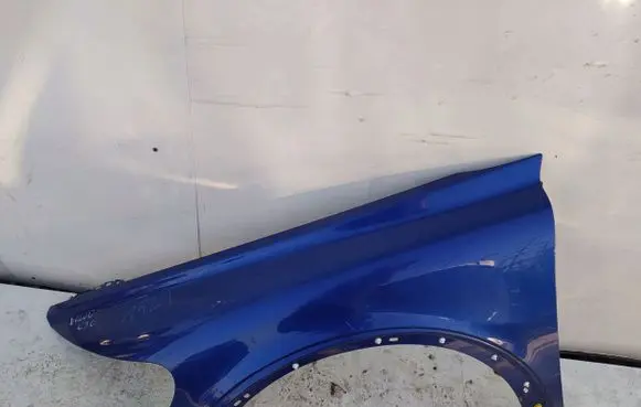 Volvo C30 Fender