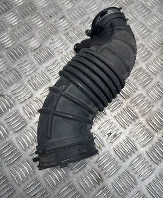 Hyundai Santa Fe Turbo air intake inlet pipe/hose 281302W300
