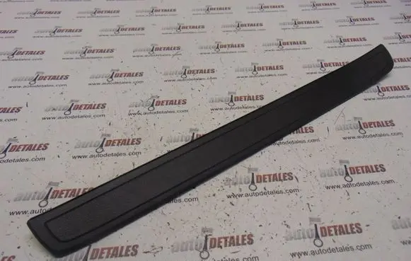Toyota Verso Rear sill trim cover 679160F010